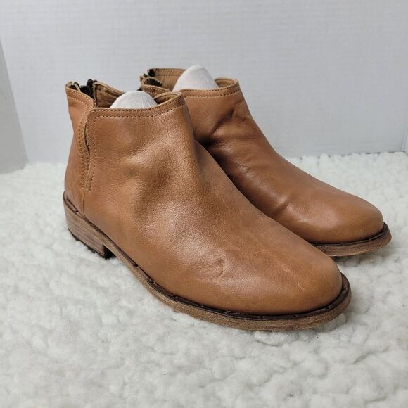 Beek Falcon Womens Ankle Bootie Size 6.5 Brown Cognac Zip Back Shoes New  - Picture 1 of 9